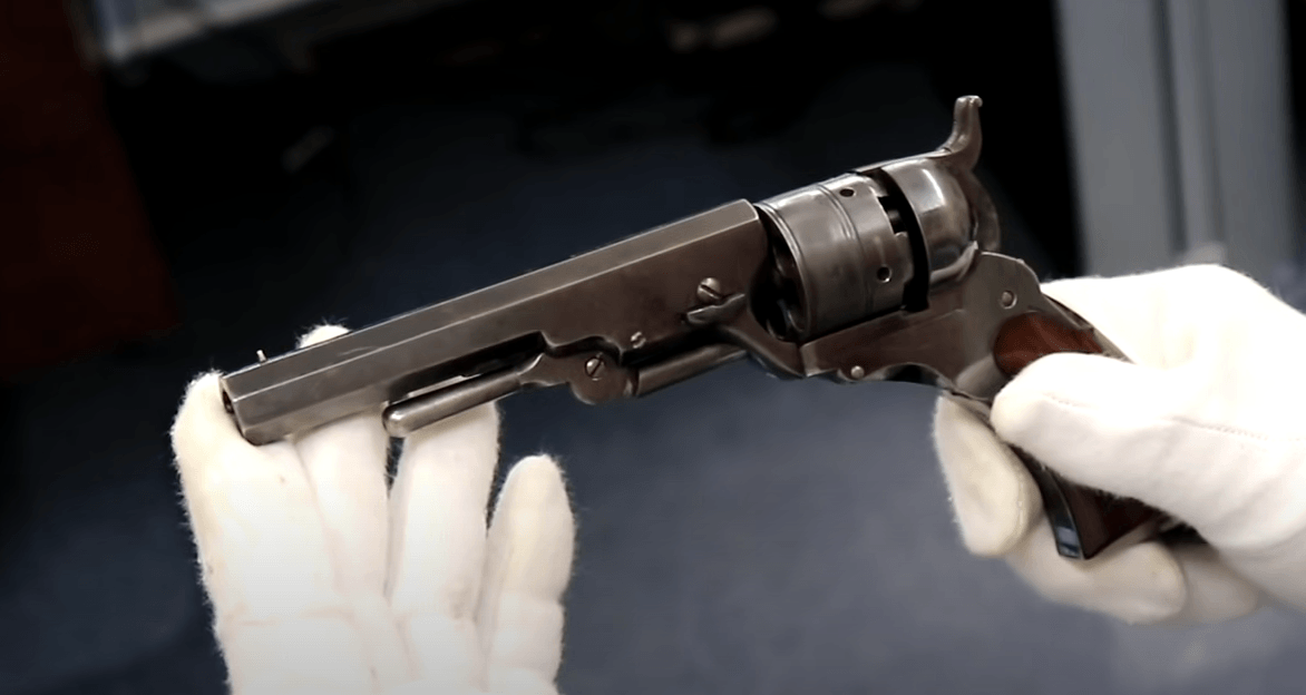 let-s-pull-the-middle-sized-gun-apart.png