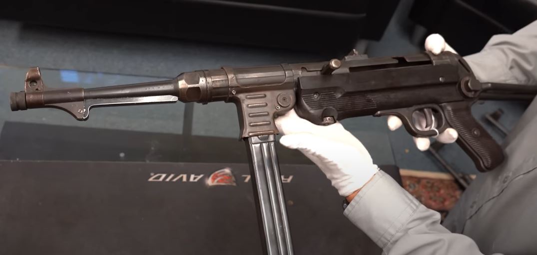 Remember the MP40? It's a dummy too