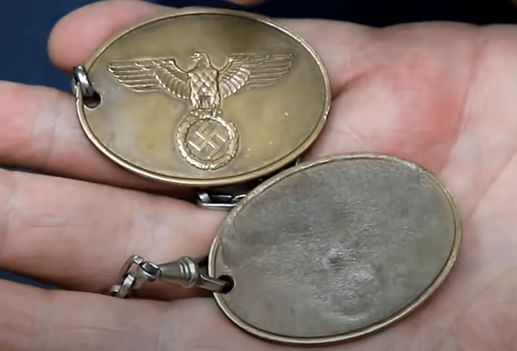 the-eagle-must-be-removed.png